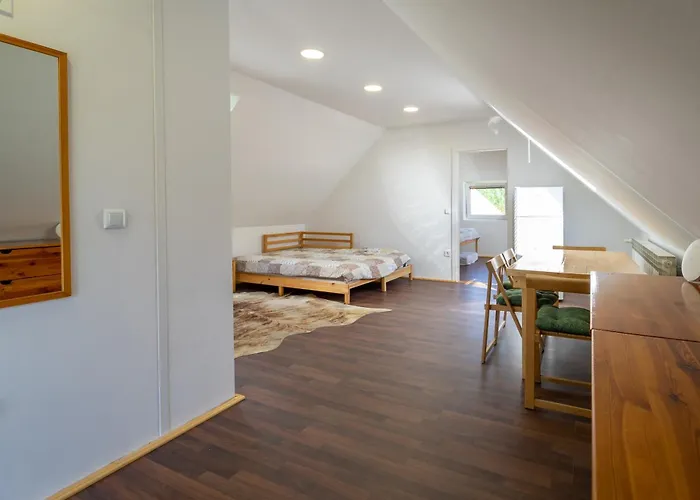 Pri Kupi Appartamento Kuzelj